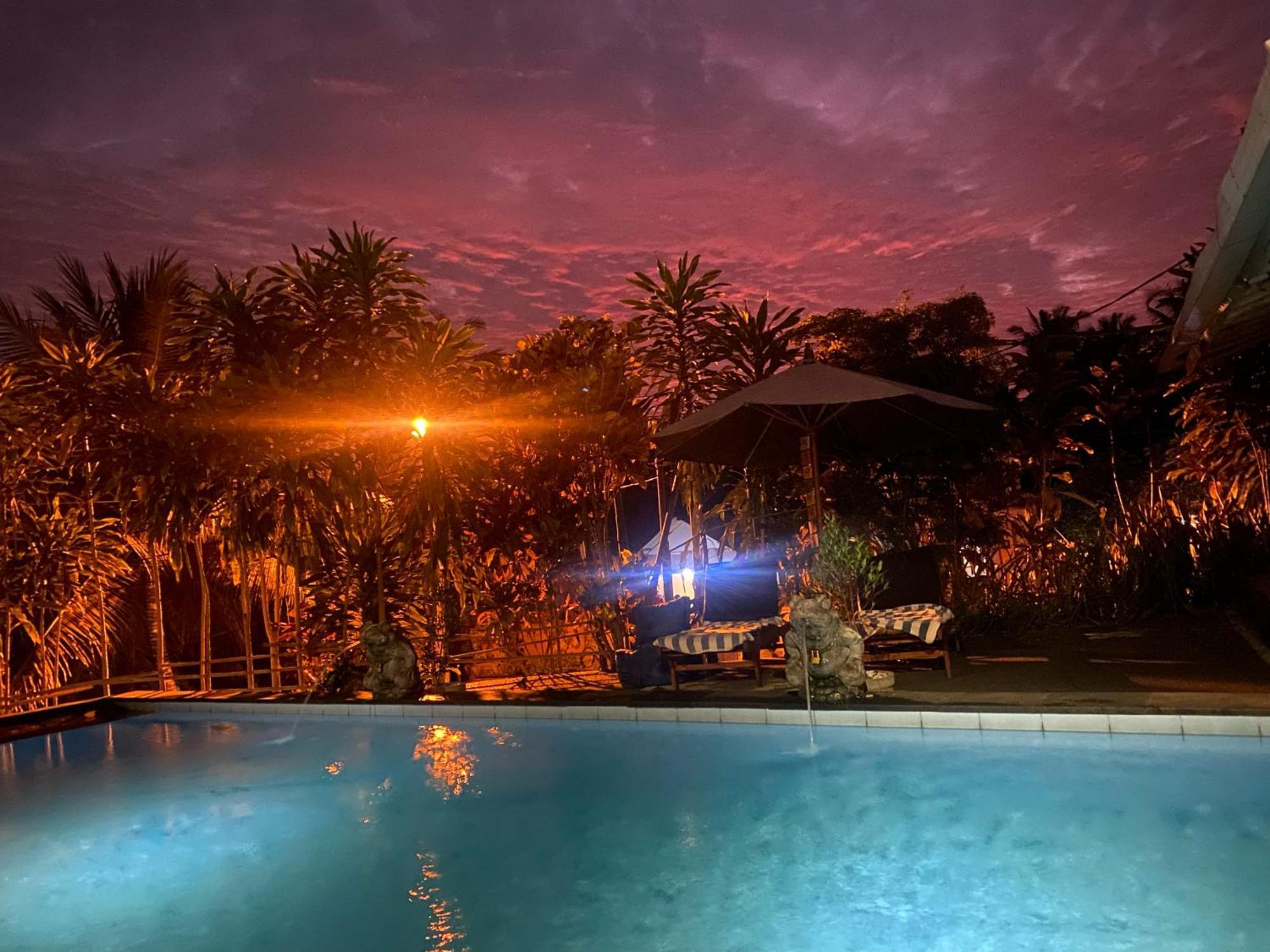 Sunwukong Guest House Ubud Esterno foto