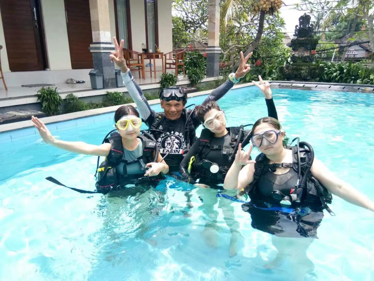 Sunwukong Guest House Ubud Esterno foto