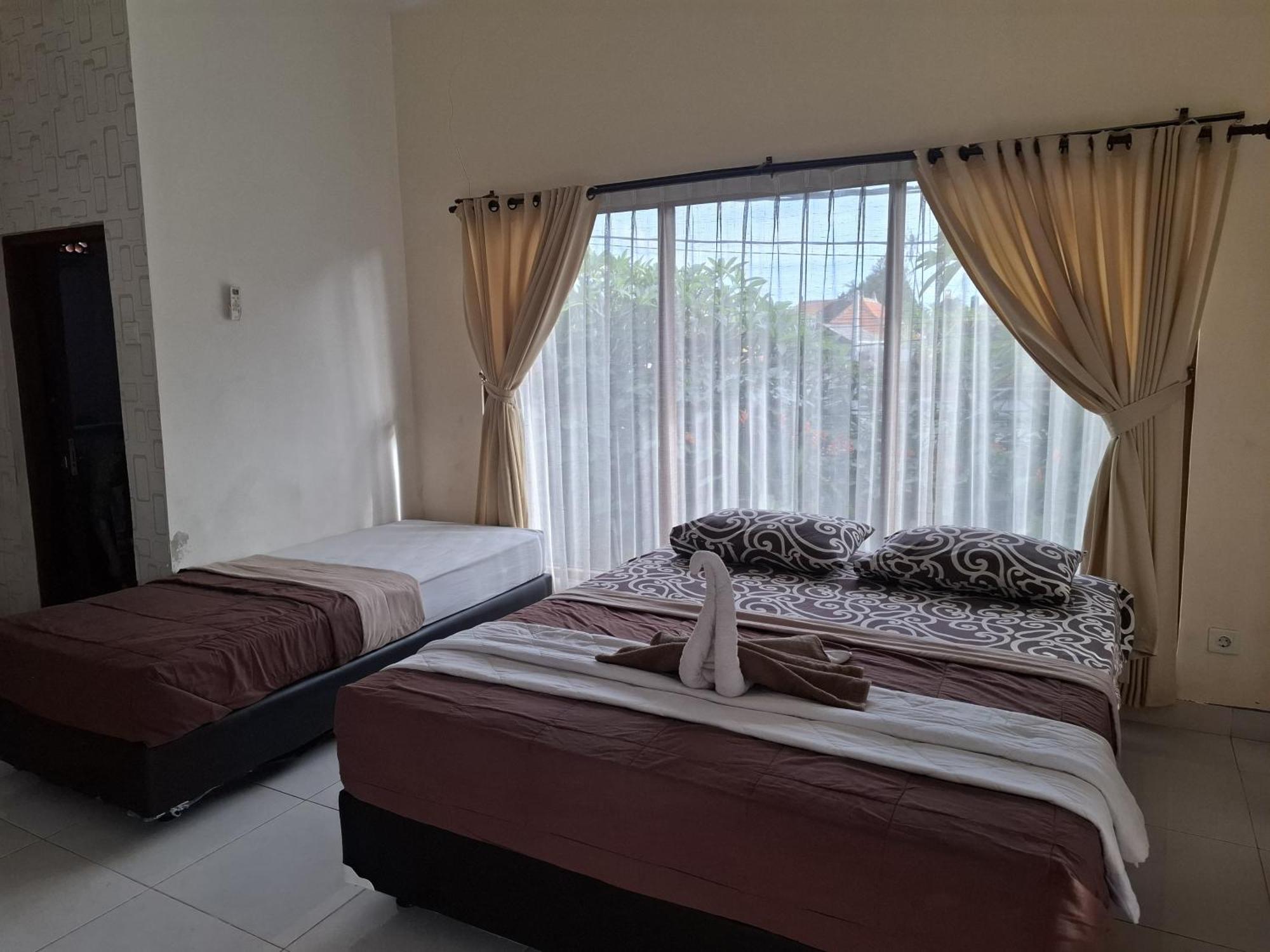 Sunwukong Guest House Ubud Esterno foto