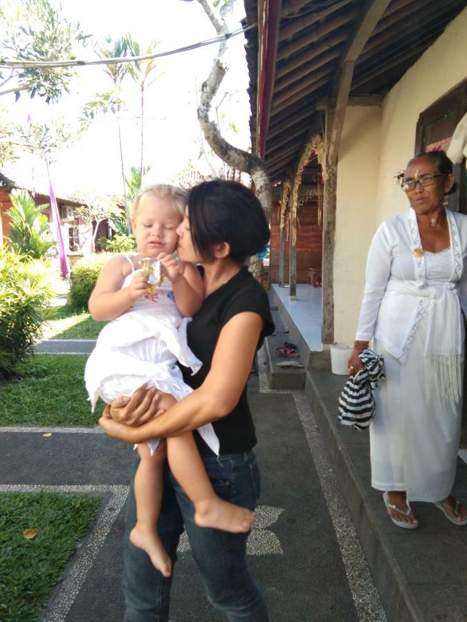 Sunwukong Guest House Ubud Esterno foto