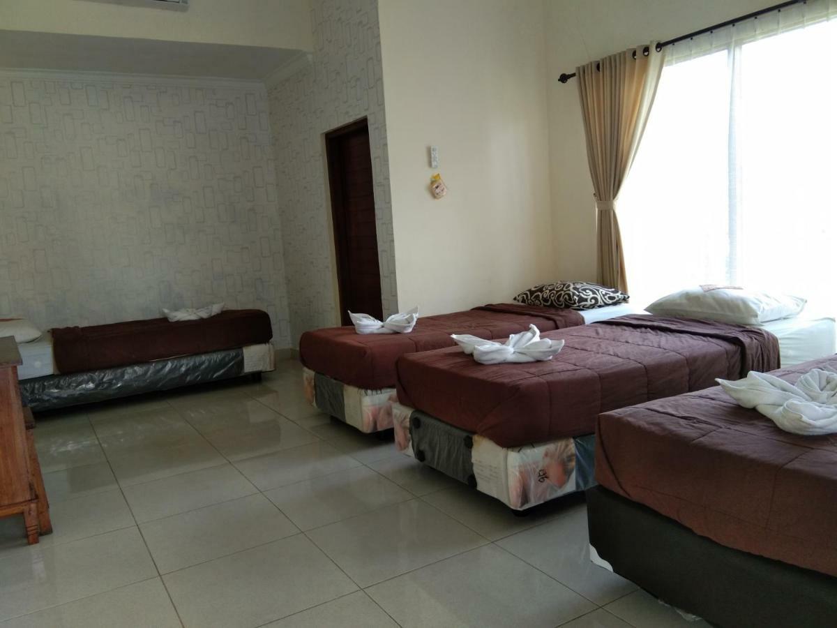 Sunwukong Guest House Ubud Esterno foto